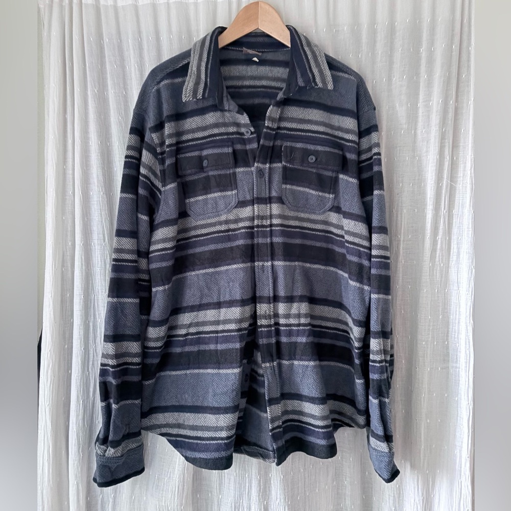 Great Northwest Clothing Company Blue and Gray Striped Shirt